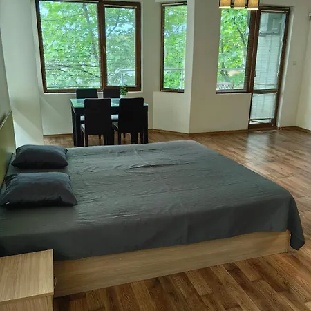 уютно студио в мари Apartmán